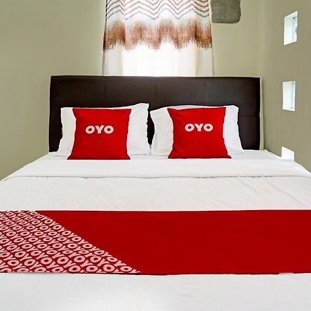 Oyo 91707 Jannah Homestay Syariah Dau Экстерьер фото