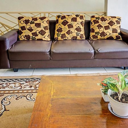 Oyo 91707 Jannah Homestay Syariah Dau Экстерьер фото