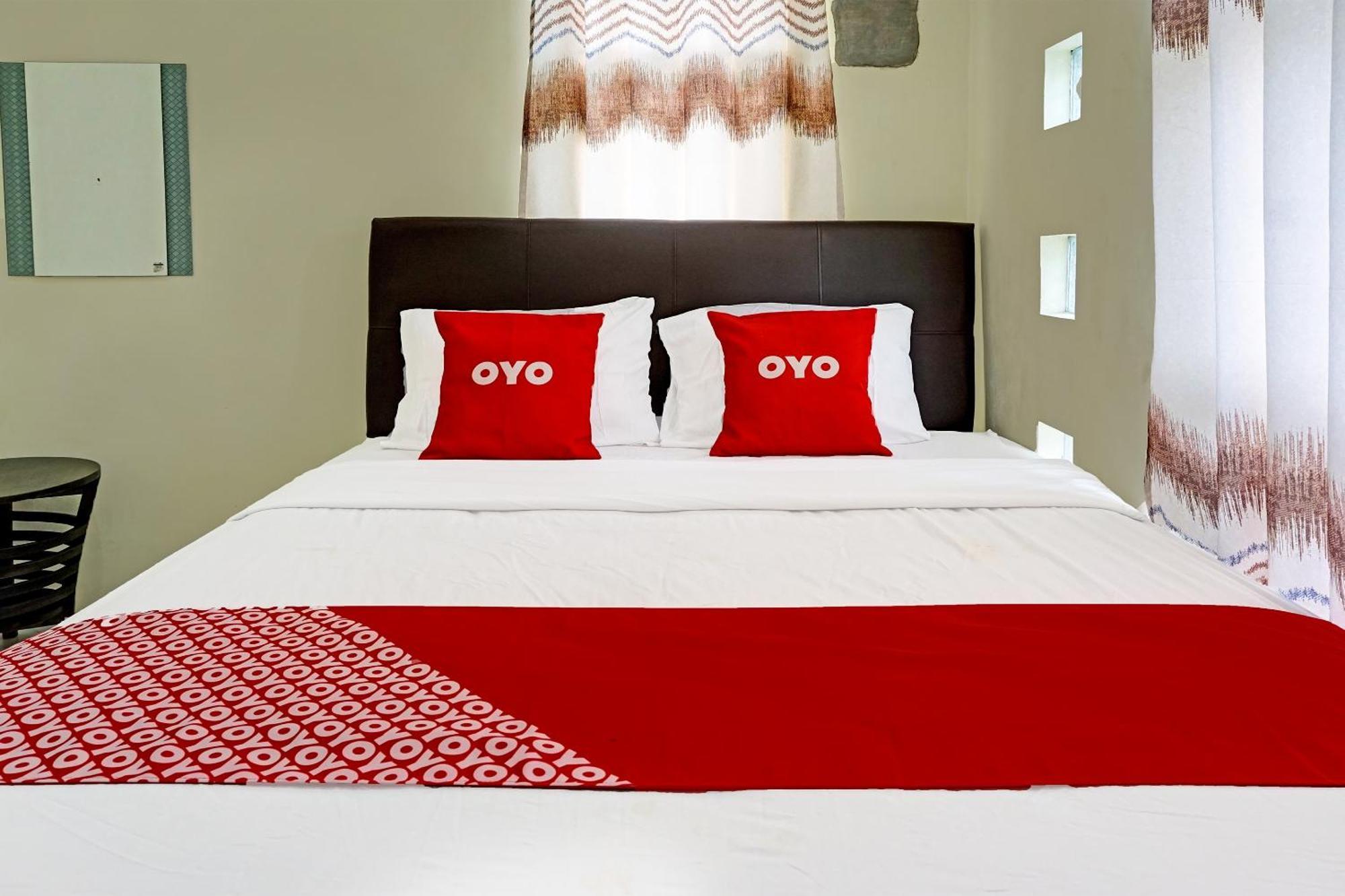 Oyo 91707 Jannah Homestay Syariah Dau Экстерьер фото