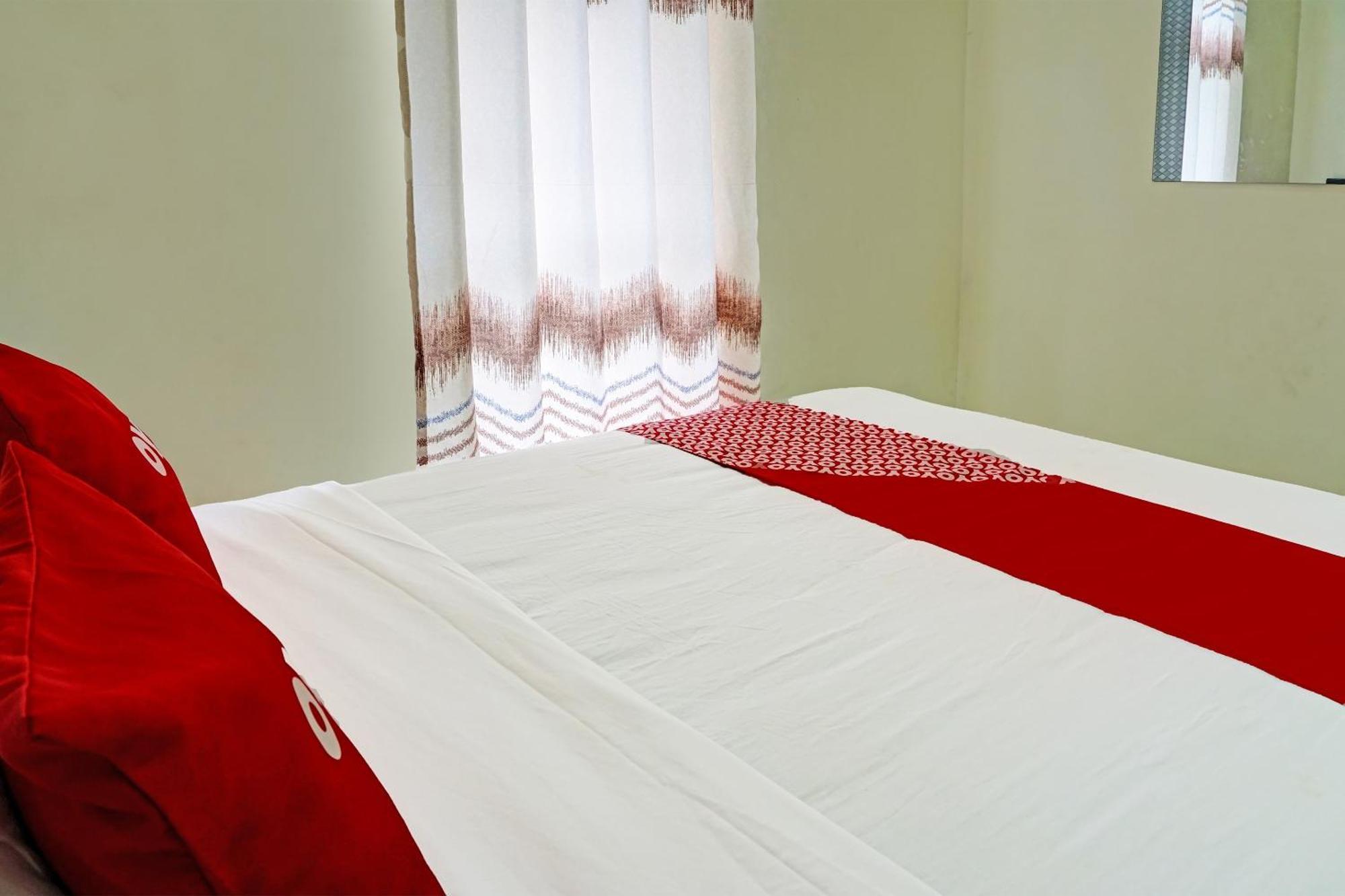 Oyo 91707 Jannah Homestay Syariah Dau Экстерьер фото