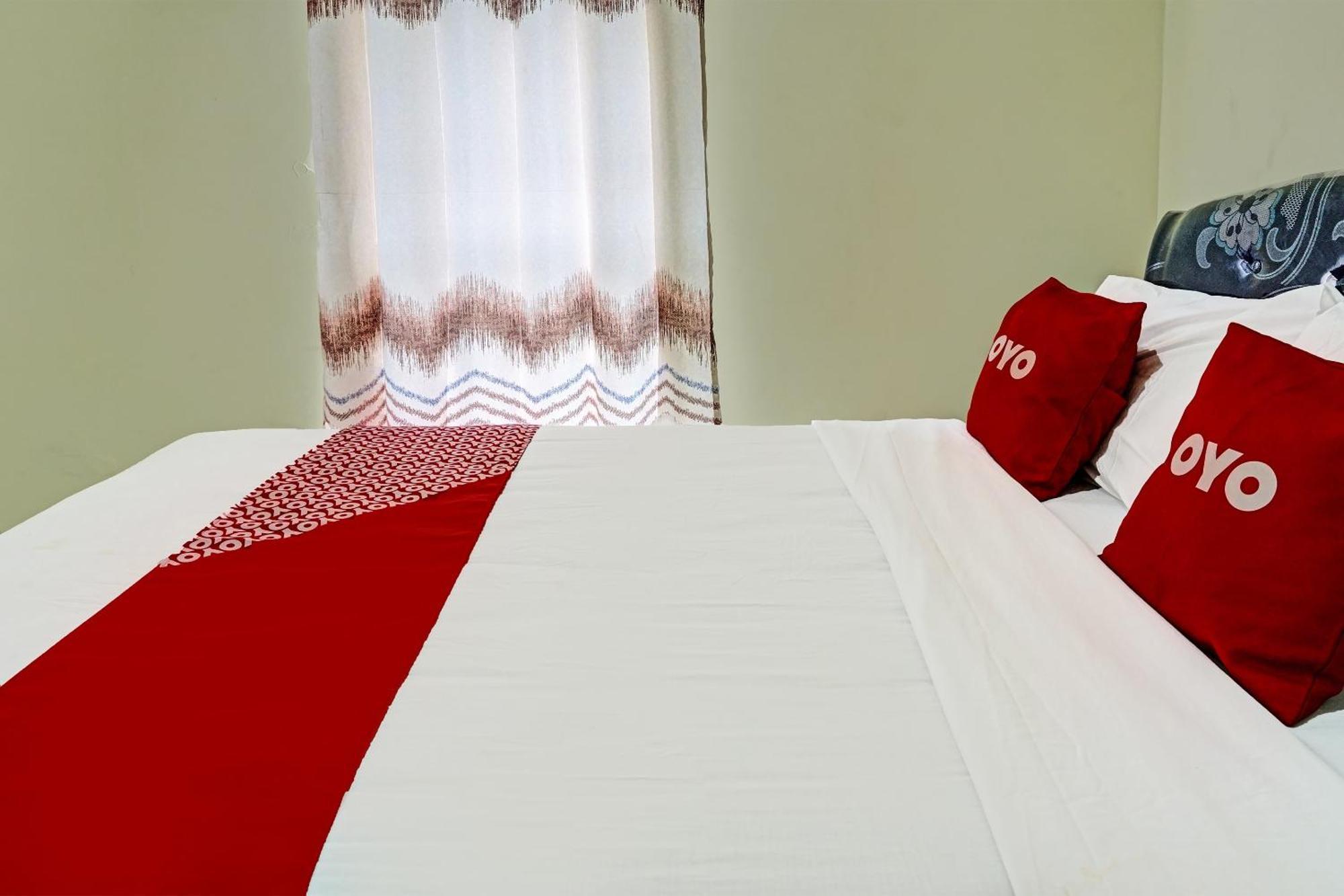 Oyo 91707 Jannah Homestay Syariah Dau Экстерьер фото